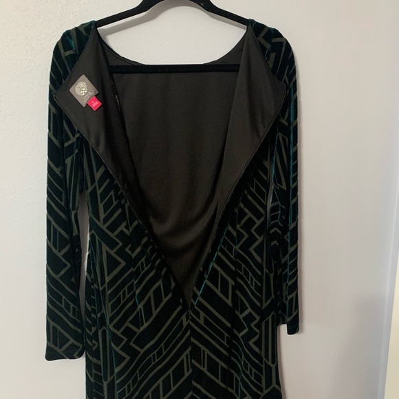 Vince Camuto Emerald Green Burnout Velvet Geometric Dress Sz 6 - Picture 6 of 13